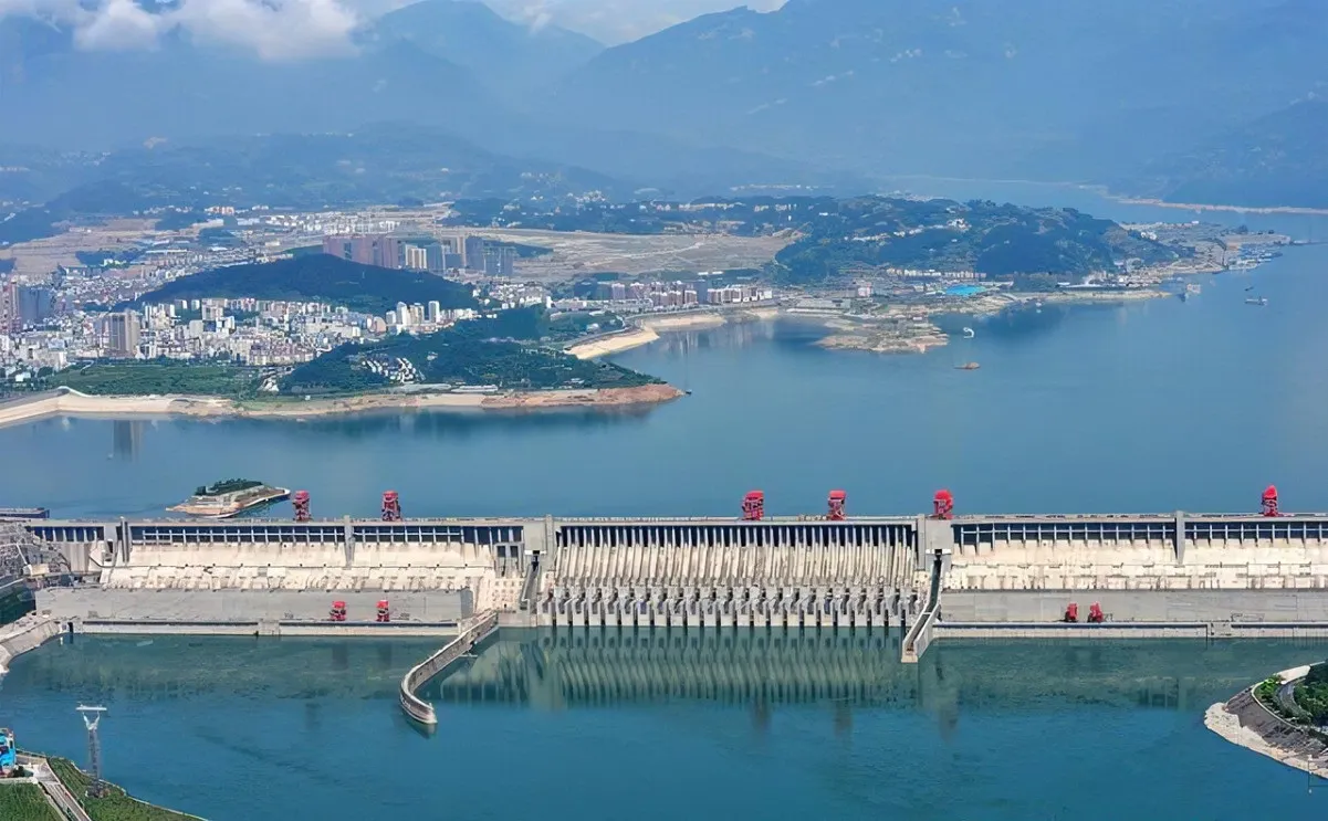 Сердце Китая: От панд Чэнду к легендам Янцзы [Прямой рейс] 0