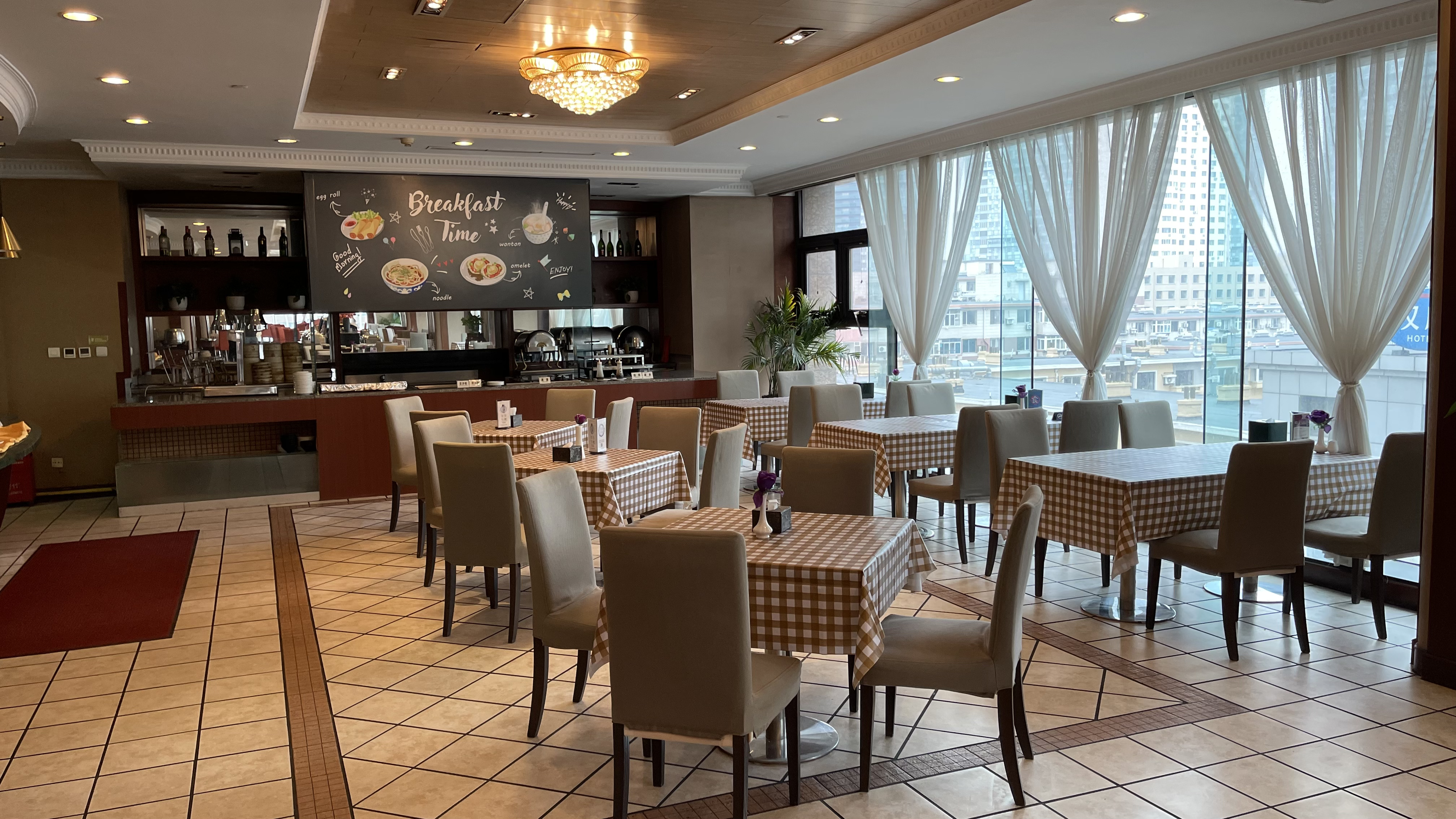 Central Plaza Hotel 5