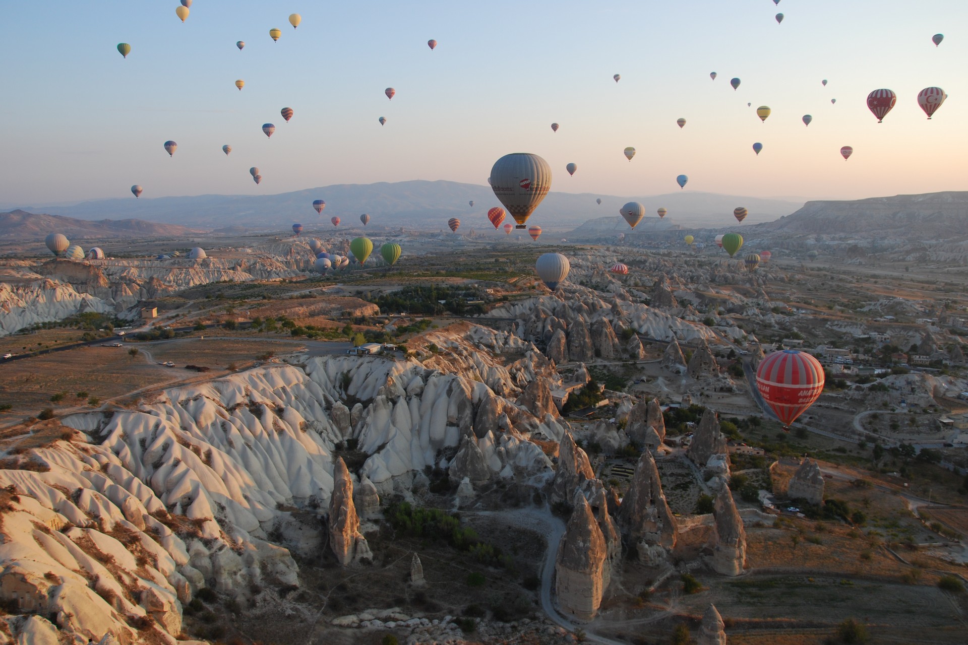 Стамбул и Каппадокия с концертом The Neighbourhood 3