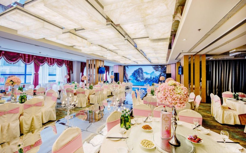 Holiday Inn Express City Centre Dalian 7